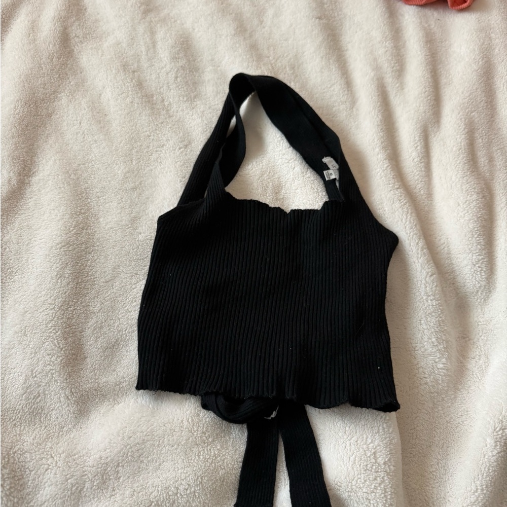 Love Tree Black Ribbed Crop Top